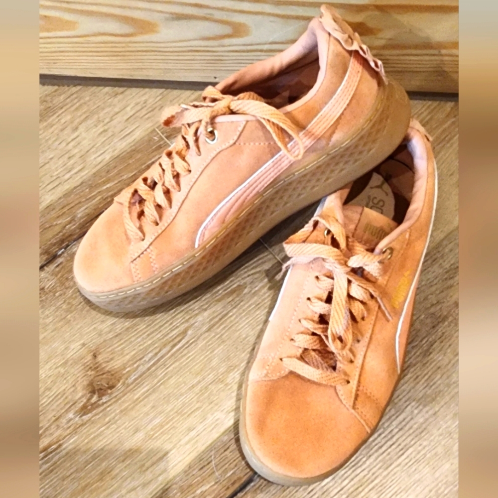 Blush suede gum rubber sneakers